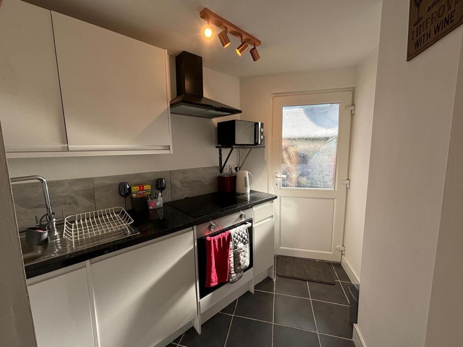 Modern & Cozy Gem - 10Min To City Center - Parking York Exterior foto